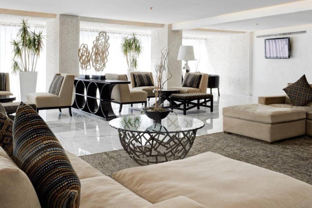 Apartment Design By “la Mexicana” Park In Luxury Tower Mexico City