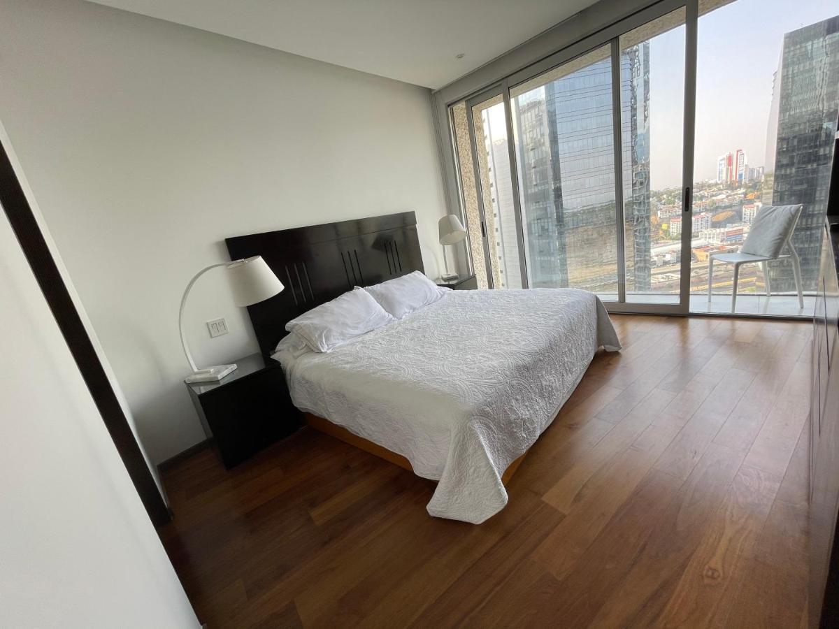 Design By “la Mexicana” Park In Luxury Tower