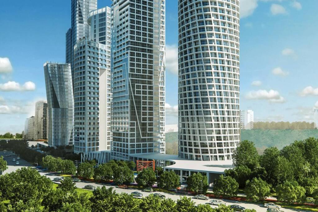 Design By “la Mexicana” Park In Luxury Tower Apartment Mexico City